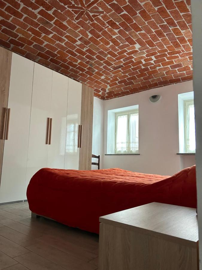 Takapradalu Villa Cisterna dʼAsti Dış mekan fotoğraf