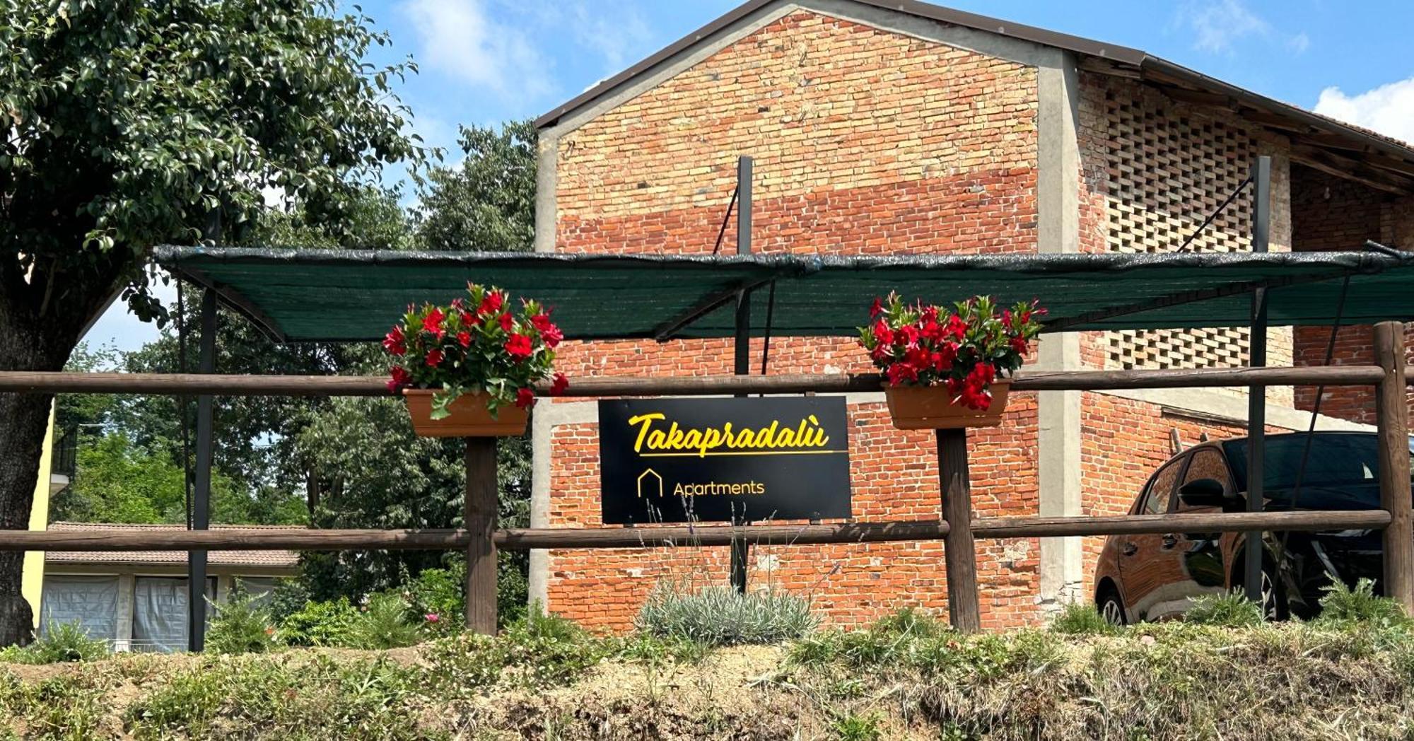 Takapradalu Villa Cisterna dʼAsti Dış mekan fotoğraf