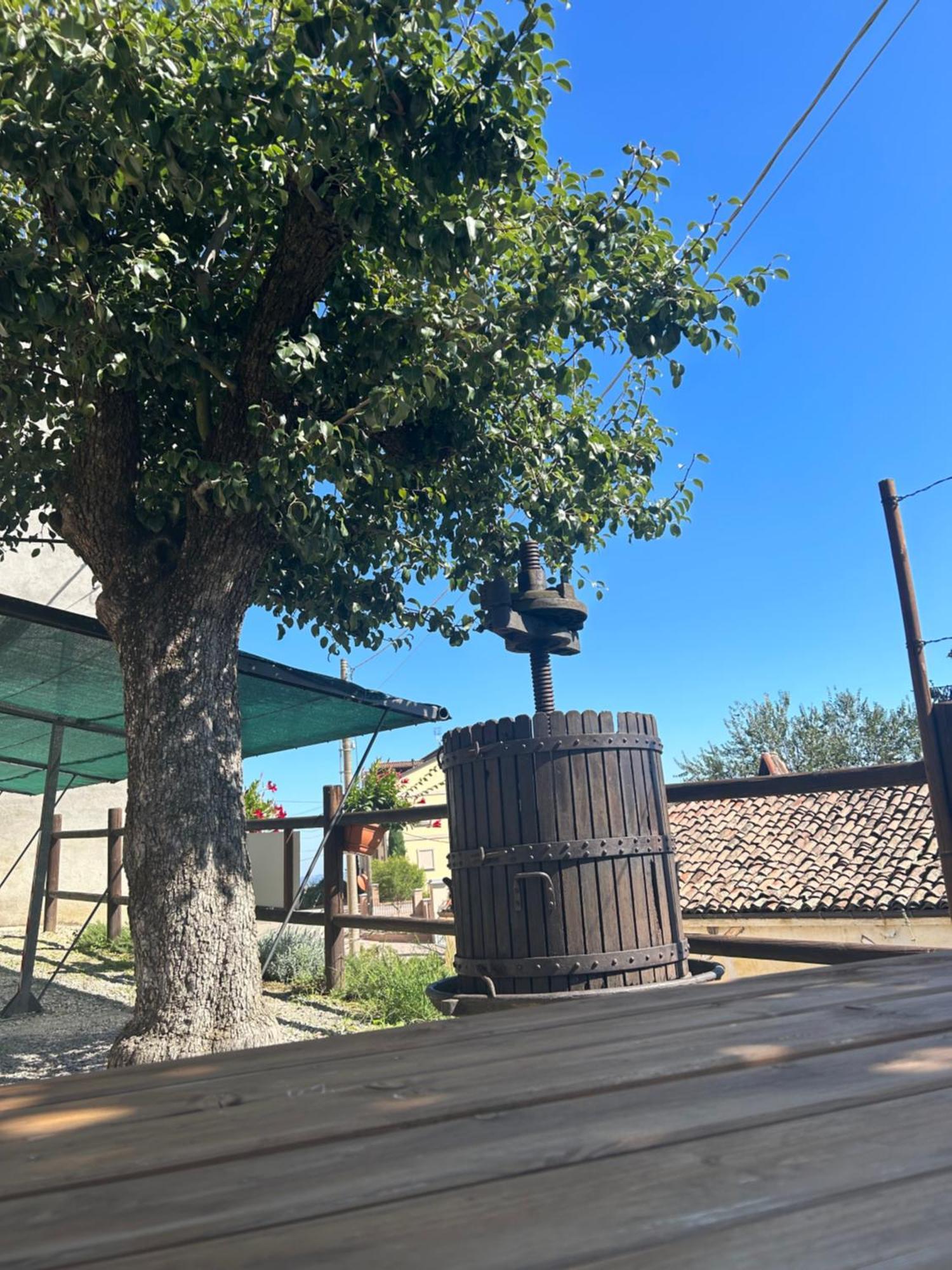 Takapradalu Villa Cisterna dʼAsti Dış mekan fotoğraf